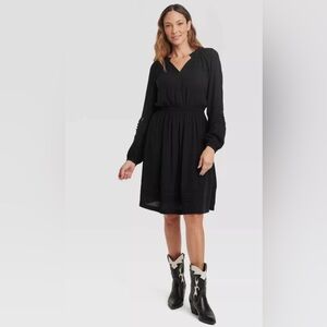 Knox Rose Black Long-Sleeve V-Neck Mini Dress Medium